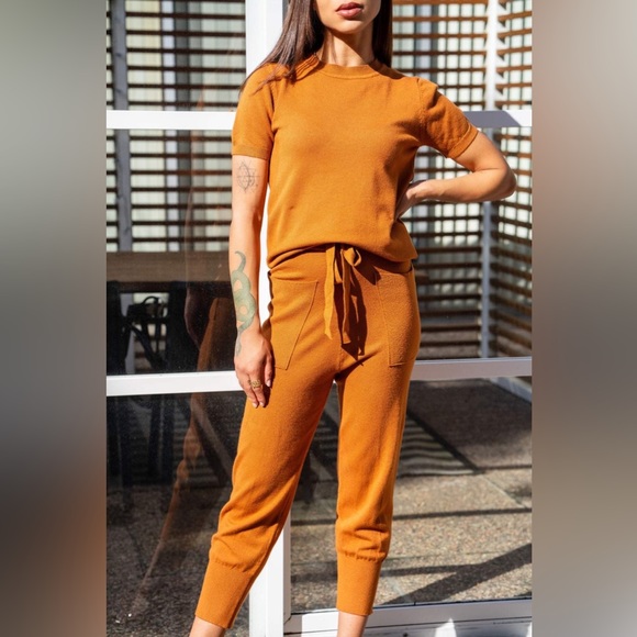 Rust Lounge Set - Picture 2 of 2